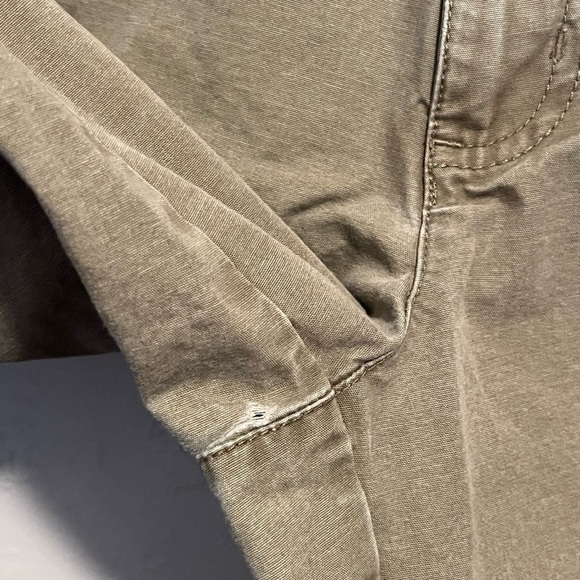 Columbia Tan Cargo Shorts with Relaxed Fit - Picture 7 of 10